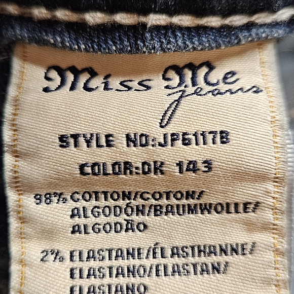 Miss Me Jeans *make A Offer* - Picture 8 of 10
